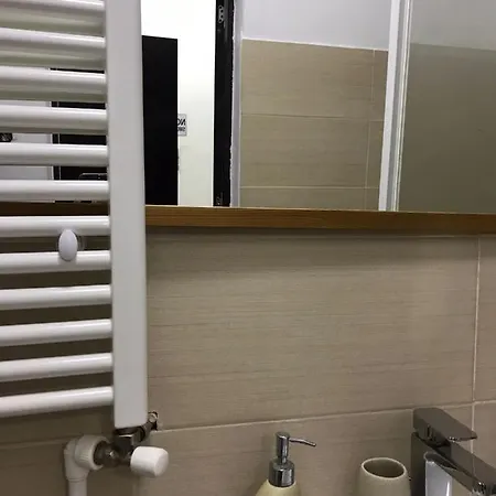 Large Centre Apartment
