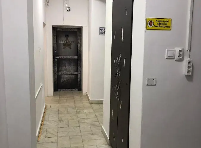 Large Centre Lejlighed